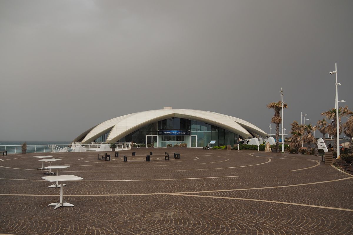 airport or train station