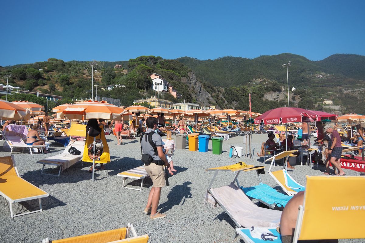 busy market